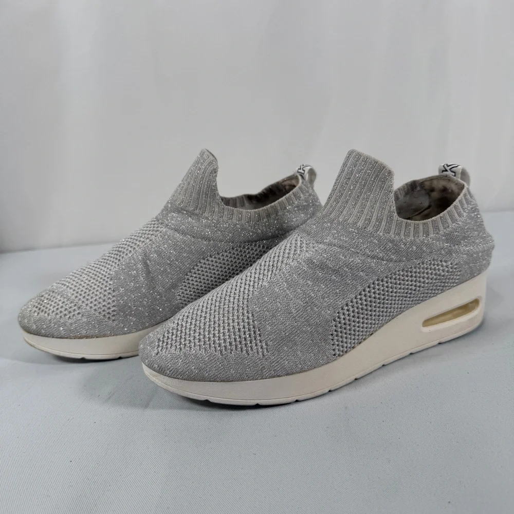 DKNY, Women's Gray Knit Slip-On Sneakers, size 8.5M,